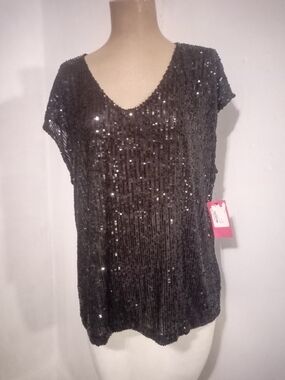 Vince Camuto Black Sequin V-Neck Short Sleeve Top